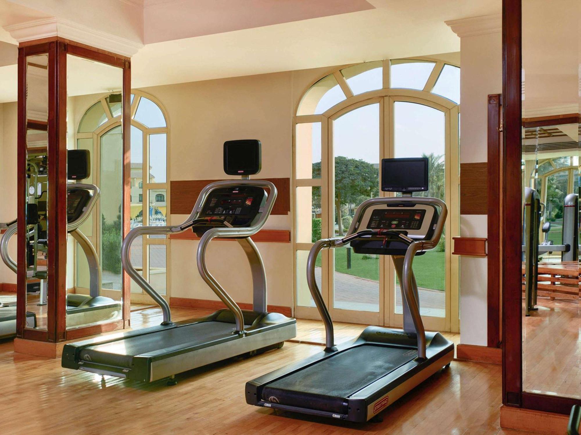 Moevenpick Hotel Cairo - Media City Giza Exterior photo Treadmills